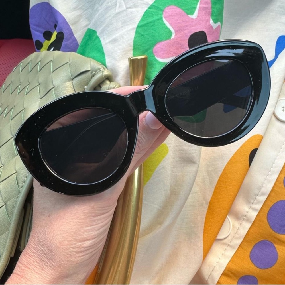 Cat eye sunglasses
